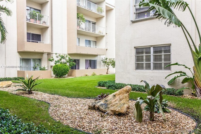 Building Photo - 7785 SW 86th St