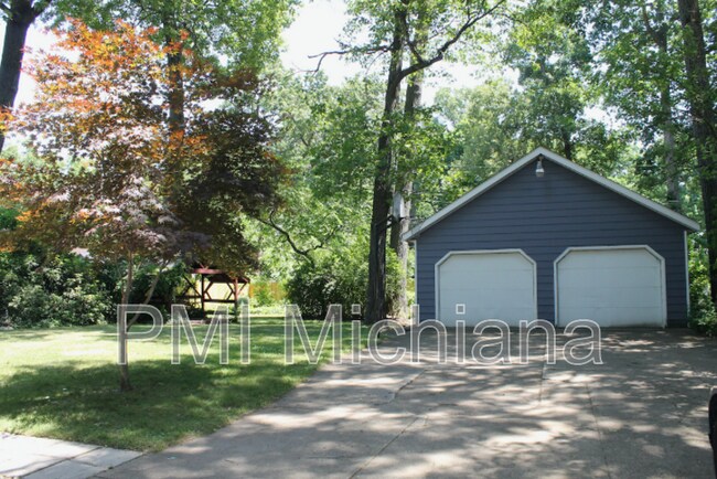 Foto del edificio - 52554 Kenilworth Rd