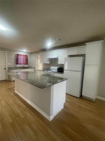 Foto del edificio - 2508 Dalford St