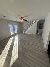 Building Photo - 40 Red Cedar Dr