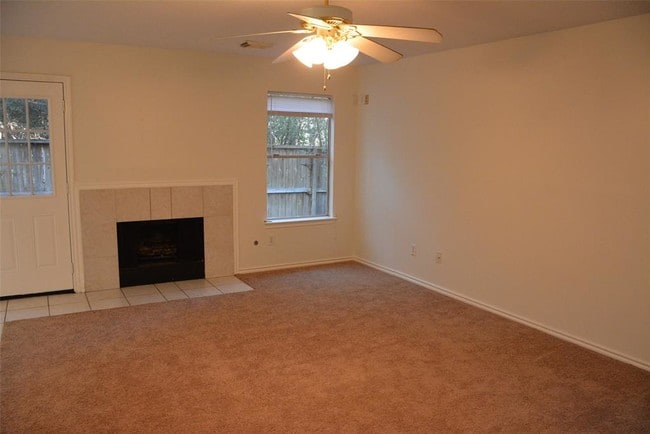 Building Photo - 34 N Walden Elms Cir