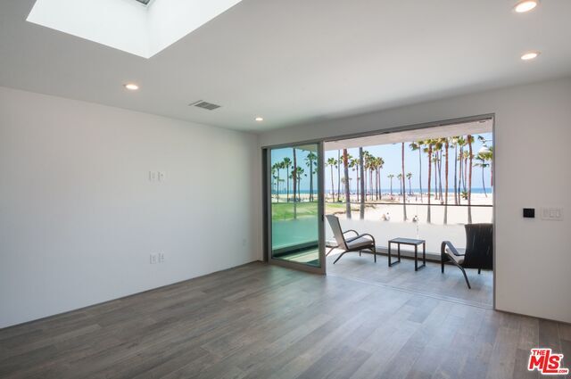 Foto del edificio - 1309 Ocean Front Walk