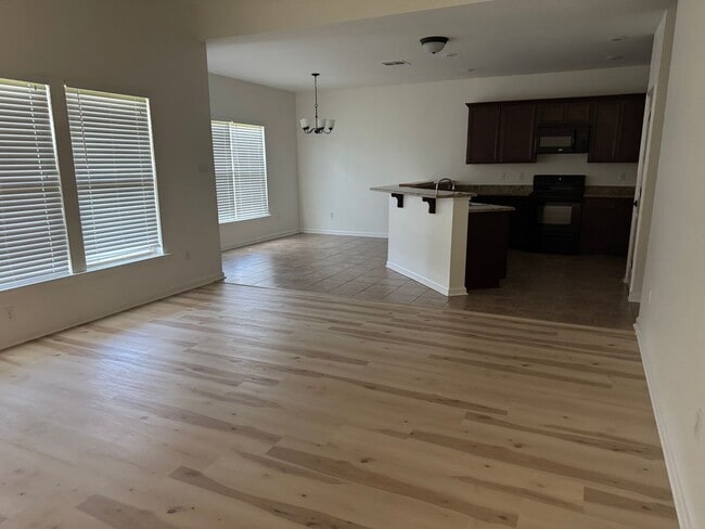 Building Photo - Absolutely Beautiful Home for Lease in Arb...