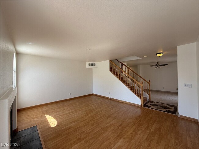 Foto del edificio - 9639 Silver City Dr