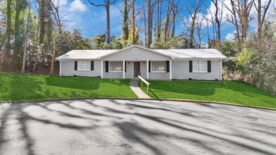 Building Photo - Dogwood Lane Apartments