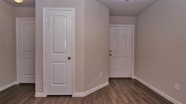 Building Photo - 24726 Signorelli Way