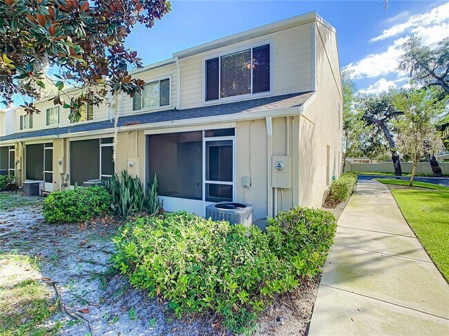 Foto del edificio - 1050 Vineland Pl