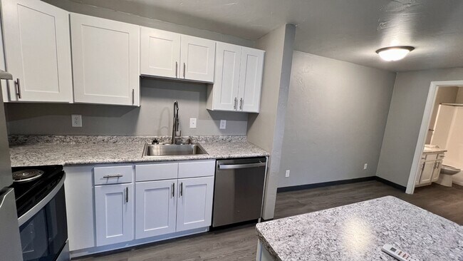 Foto del edificio - 2732 Humboldt Rd