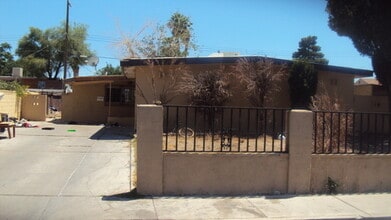 Building Photo - 5117 E Sun Valley Dr