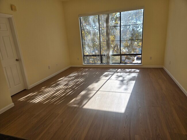 Sala de estar - 1060 S 3rd St