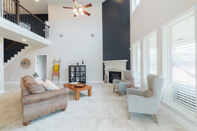 Foto del edificio - 3530 Auburn Creek Cir