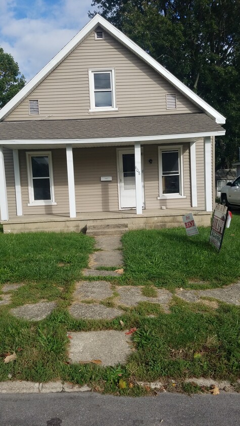 Primary Photo - 608 Wallace Ave