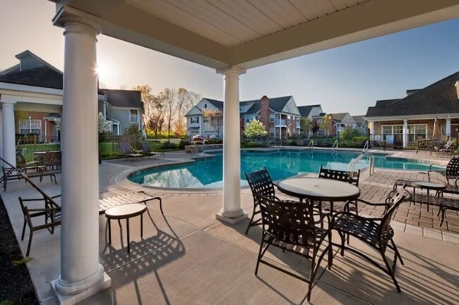 Building Photo - The Crest at Elm Tree