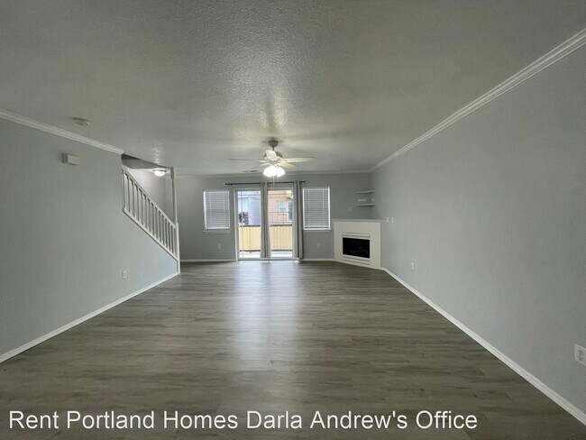 Building Photo - 3 br, 2.5 bath House - 13004 SE Division S...