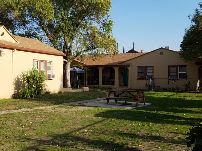 Patio - 18th Street Apartments