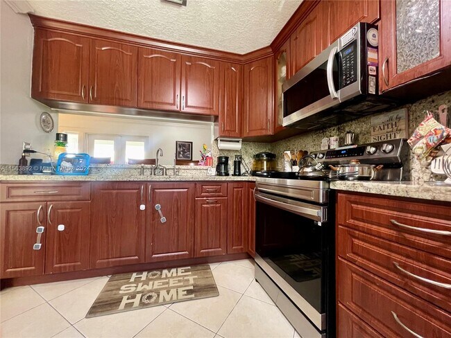 Building Photo - 14840 SW 91st Terrace
