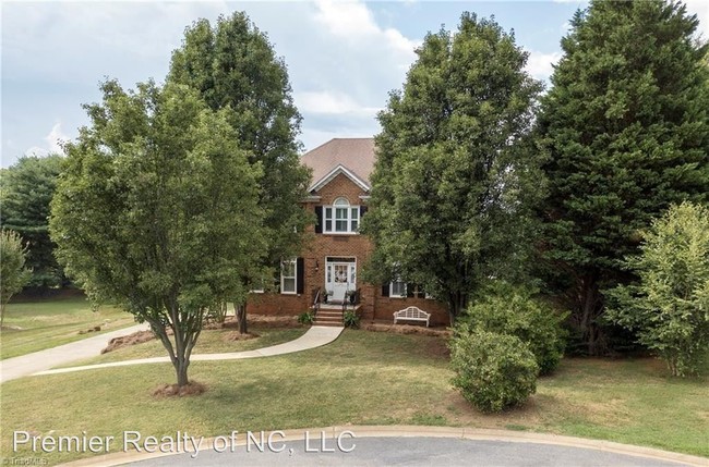 Building Photo - 4 br, 3.5 bath House - 149 Suntree Drive