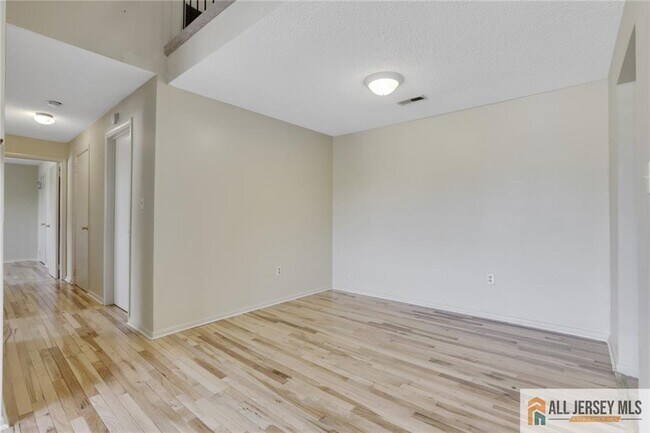 Building Photo - 7507 Tamarron Dr