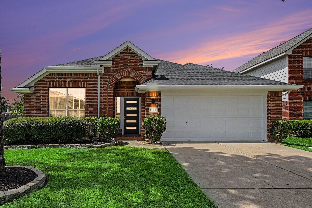 Foto del edificio - 18314 Manorcliff Ln