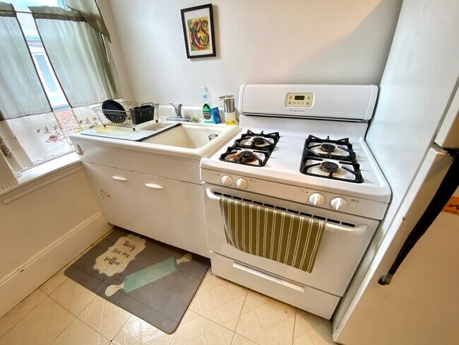 Foto del edificio - 16 Parkman St