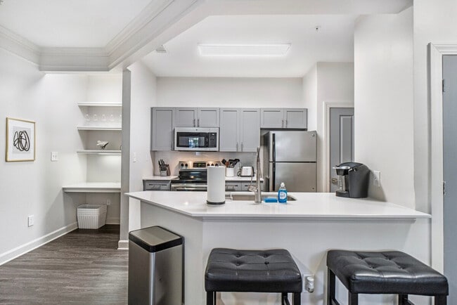 Building Photo - 2212 Brisbane Woods Way