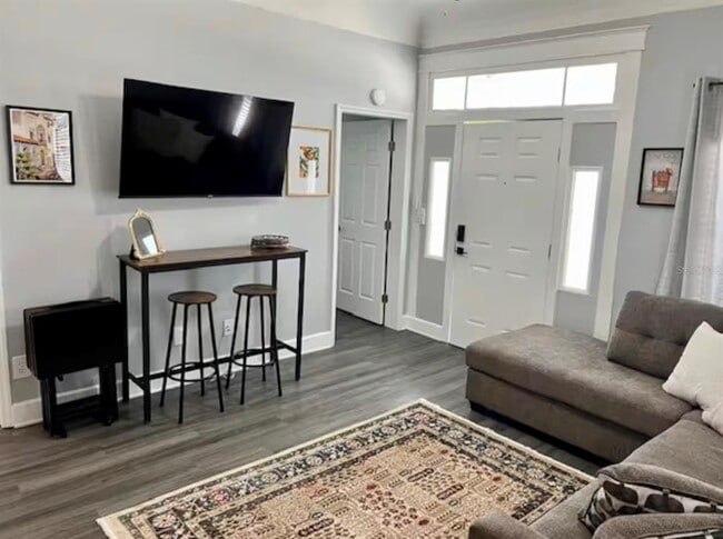 Foto del edificio - 2510 W Main St