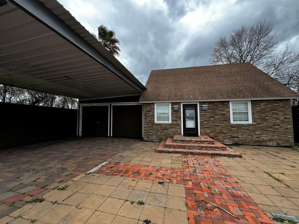 Foto principal - 9954 Genard Rd