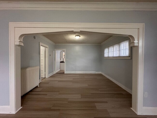 Foto del edificio - 1429 Knox Ave N