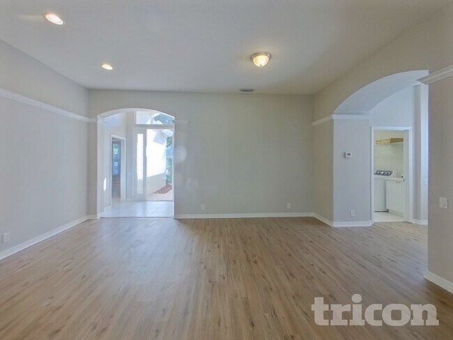 Foto del edificio - 9614 Greenpointe Dr