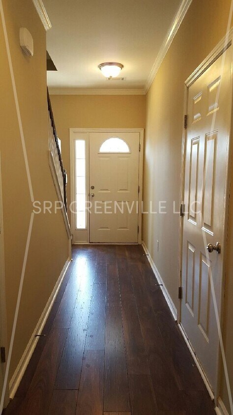 Primary Photo - Townes at Brookwood - Beautiful 3 Bed/2.5 ...