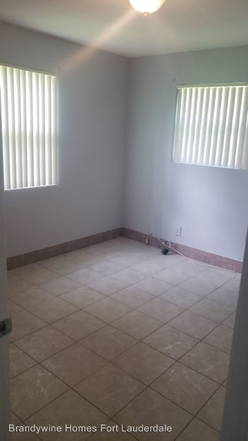 Building Photo - 3 br, 2 bath House - 43 Virginia Rd