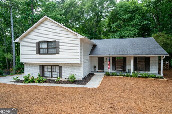 Foto del edificio - 2377 Emory Ln NE