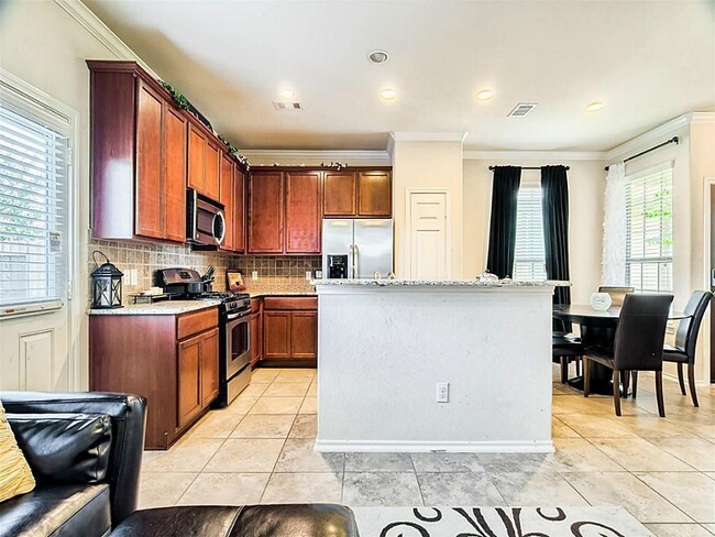 Foto del edificio - 6415 Calgary Woods Ln