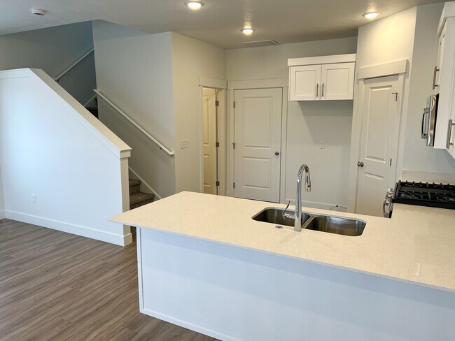 Building Photo - 3127 S 225 W