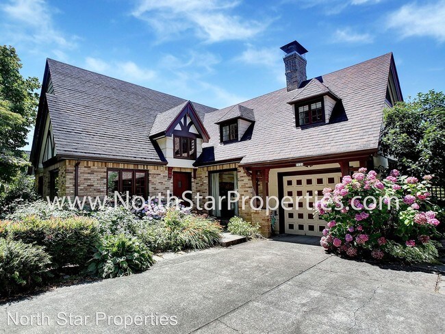 Foto del edificio - 7121 SE Reed College Pl