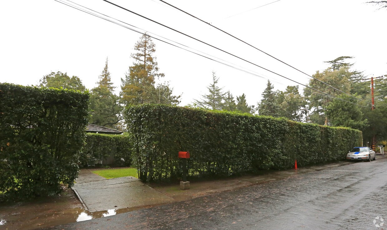 Los Altos Gardens II Apartments in Los Altos, CA