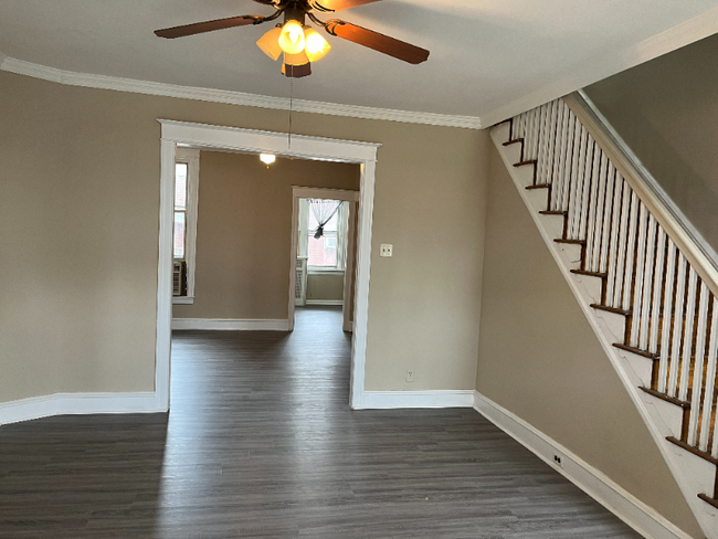 Foto del edificio - 7216 Glenloch St