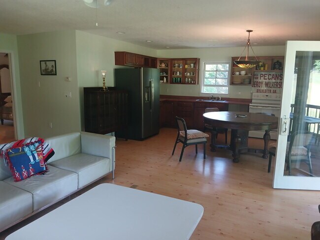 Foto del edificio - 720 Smathers St