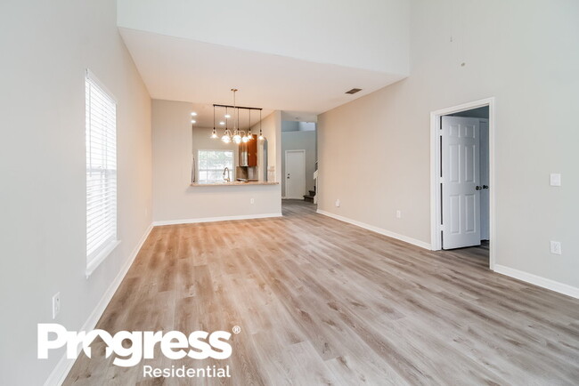 Building Photo - 2034 Meadow Pond Way