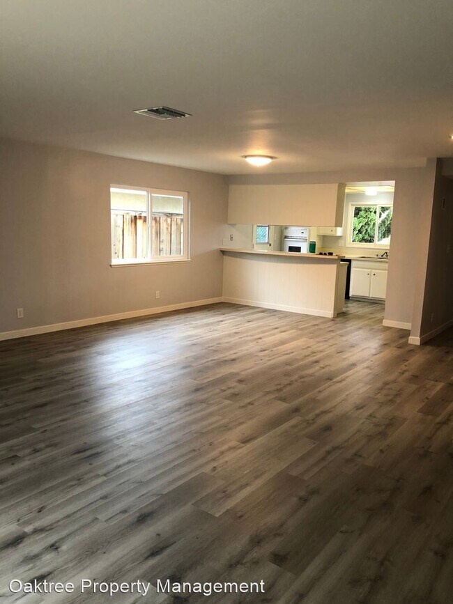 Building Photo - 4 br, 2 bath House - 2934 Surfrider Avenue