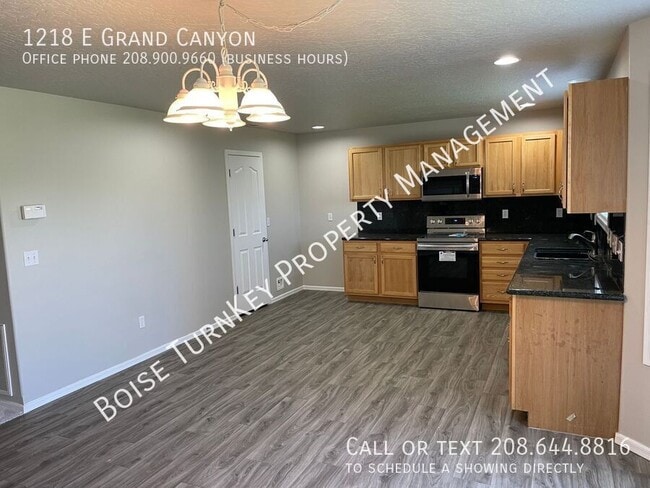 Foto del edificio - 1218 E Grand Canyon St