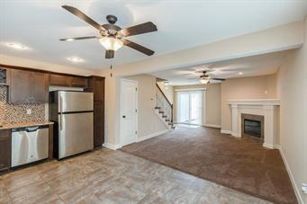 Foto del edificio - 12310 Fox Creek Dr