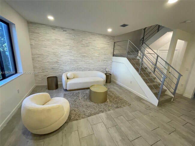 Foto del edificio - 764 NE 206th Terrace