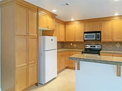 Building Photo - 53085 Avenida Obregon