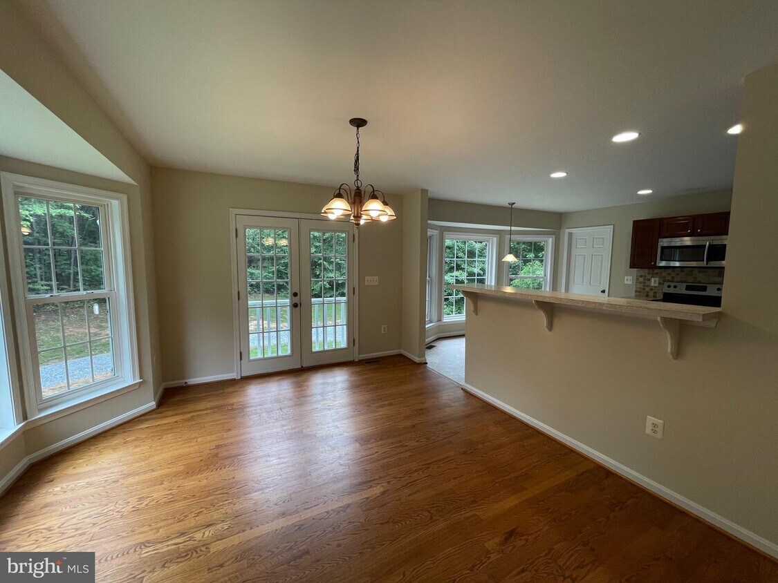 Foto principal - 2323 Valentine Dr