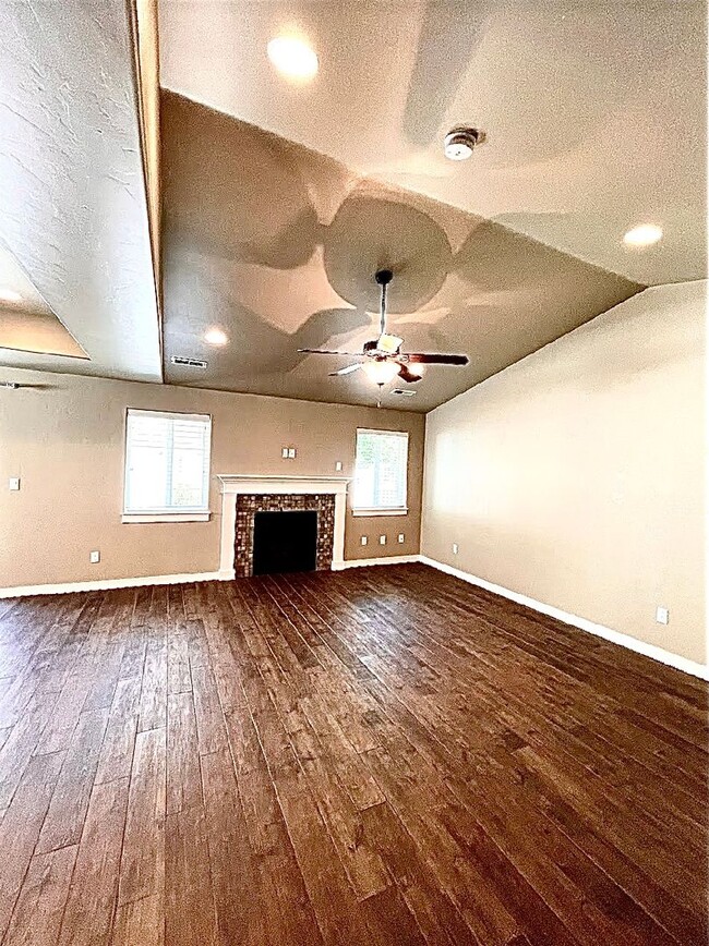 Building Photo - 3844 W Magnolia Ln