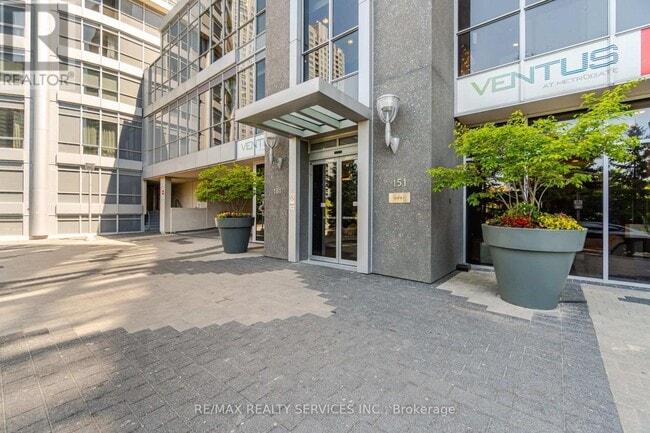 Building Photo - 151 Village Green Square