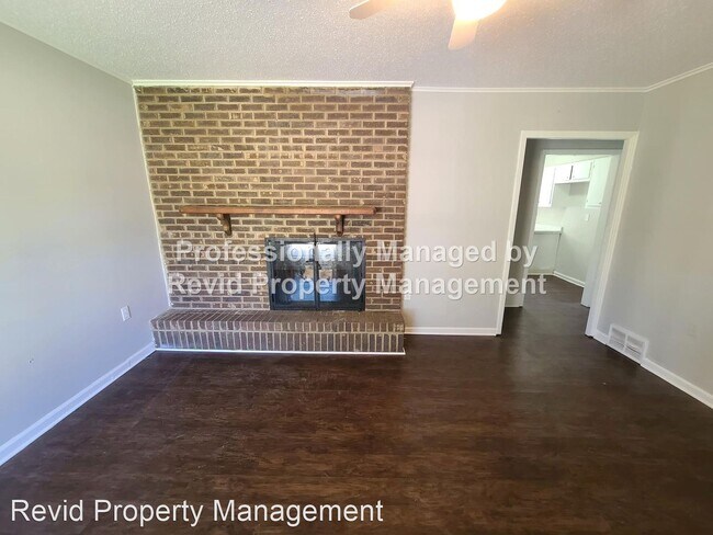 Building Photo - 3 br, 1 bath House - 743 Archie