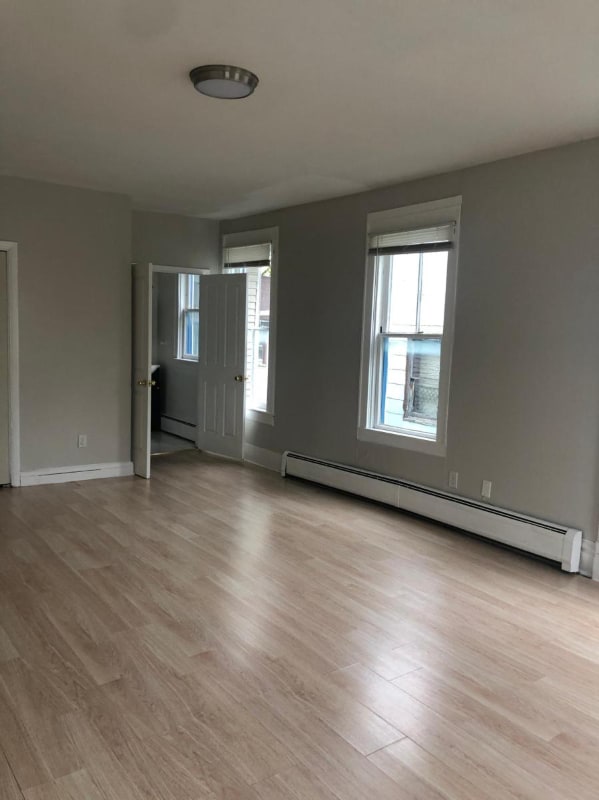 Building Photo - 313 Rutger St