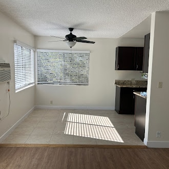 Foto del edificio - 1414 S Orange Grove Ave